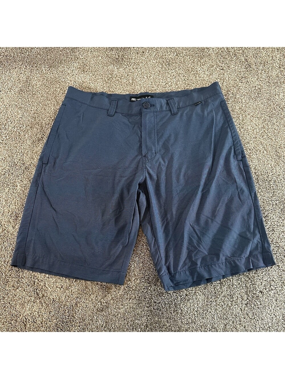 Travis Mathew Shorts Men’s 34 Navy Blue Micro Stripe Stretch Preppy Golf Casual